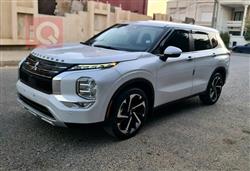 ميتسوبيشي اوتلاندر